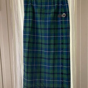 Vintage plaid mid-length kilt; made in Scotland